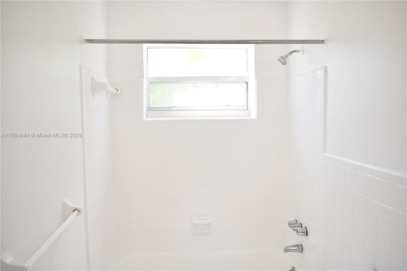 PORTA BELA CONDO - Residential Lease