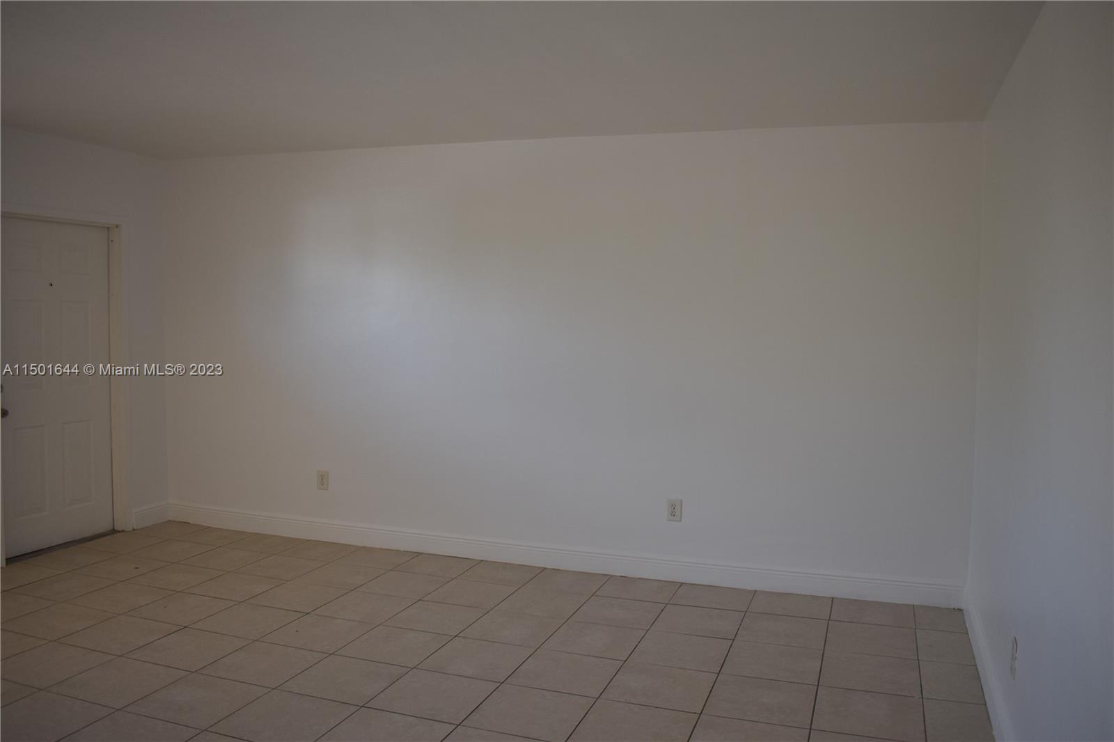 PORTA BELA CONDO - Residential Lease