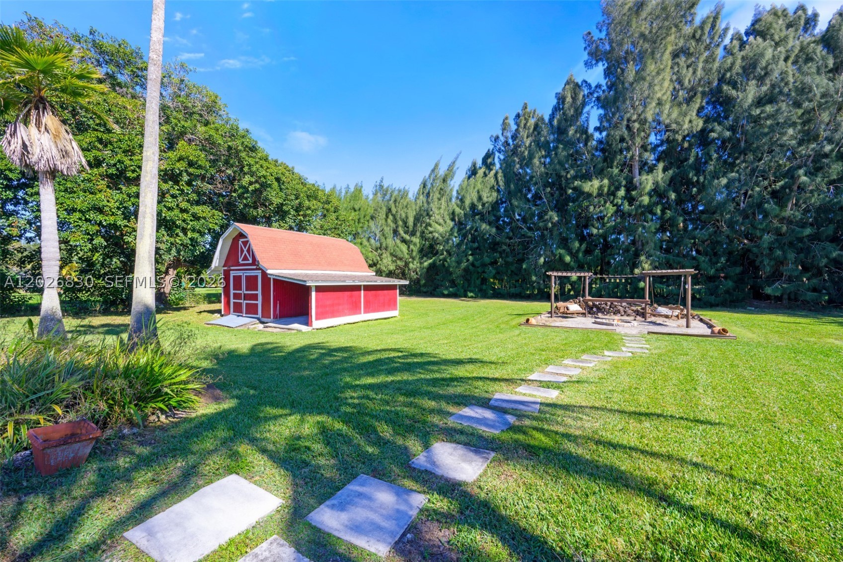 CHAMBERS LAND CO SUB NE1/ - Residential