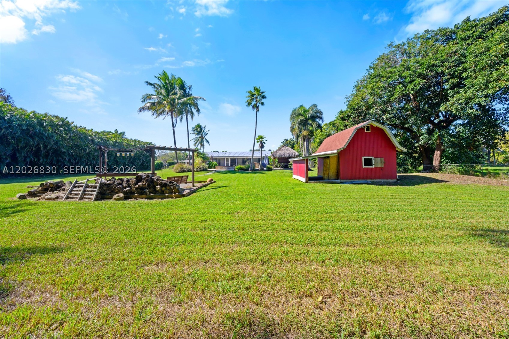 CHAMBERS LAND CO SUB NE1/ - Residential