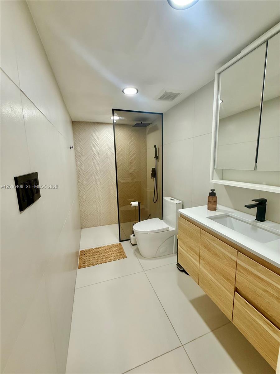FOXCROFT APTS INC CONDO - Residential