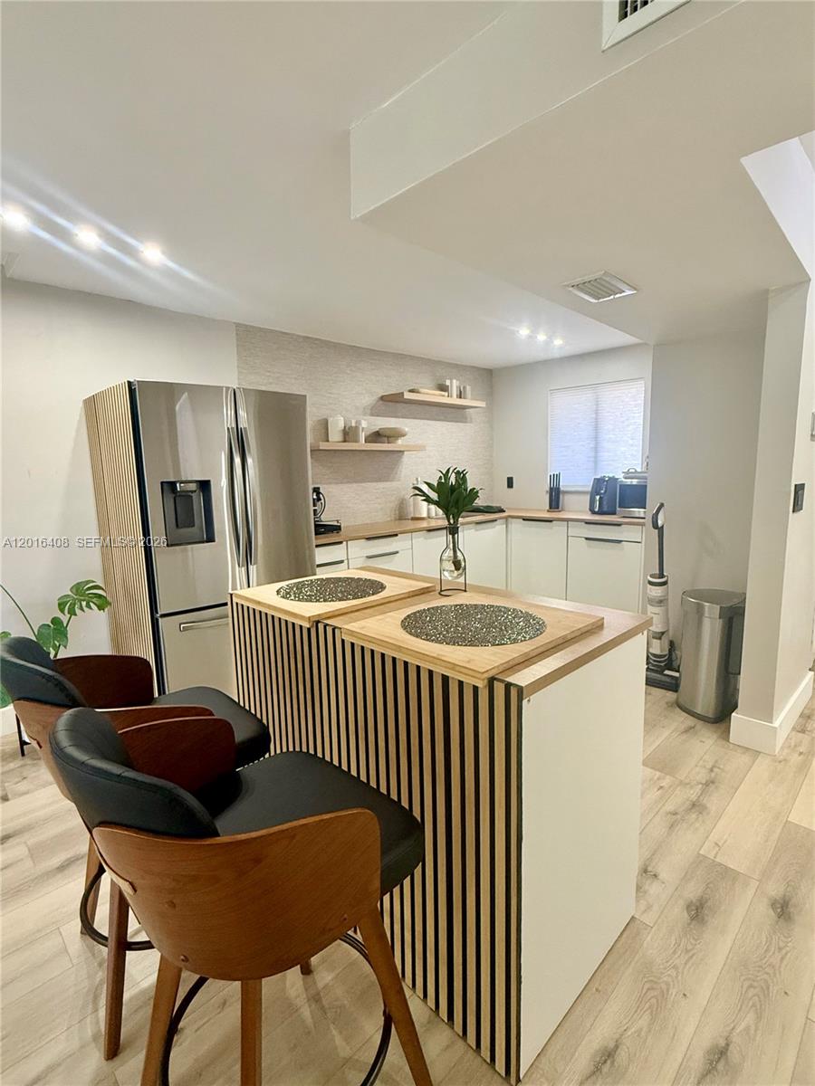 FOXCROFT APTS INC CONDO - Residential