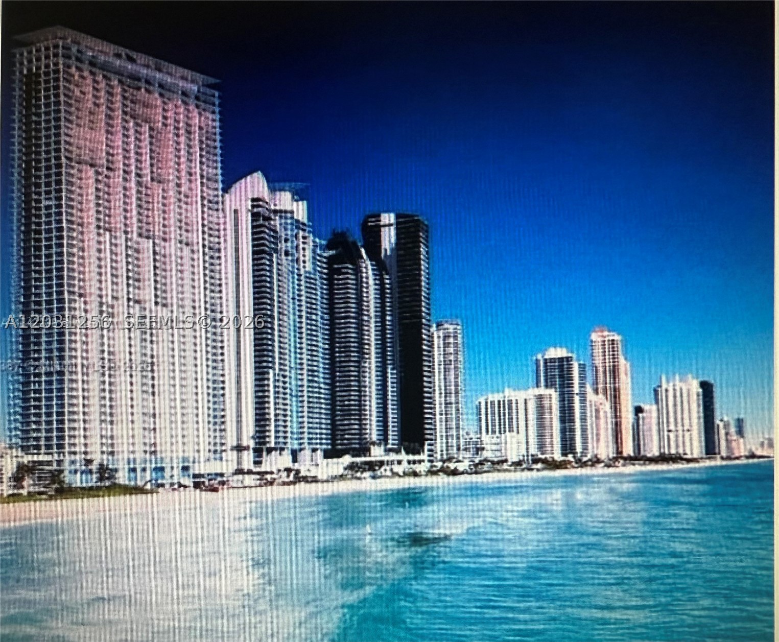 PLAZA OF AMERICAS CONDO P - Residential Lease
