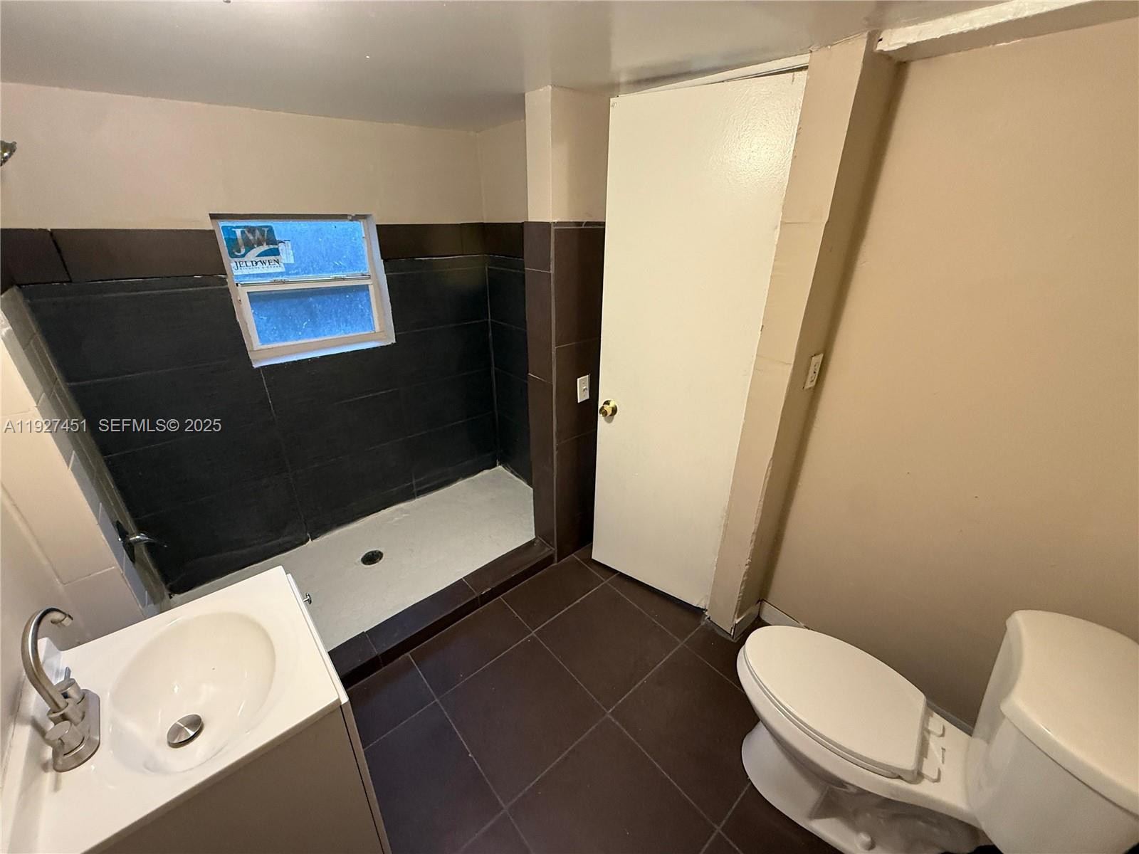 SANTA CLARA SUB - Residential Lease