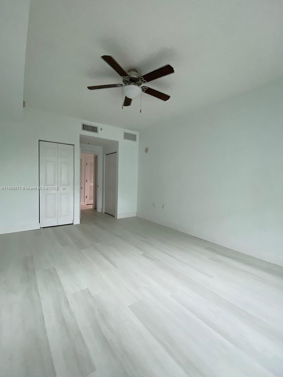 HOLLYWOOD STATION RES CON - Residential Lease