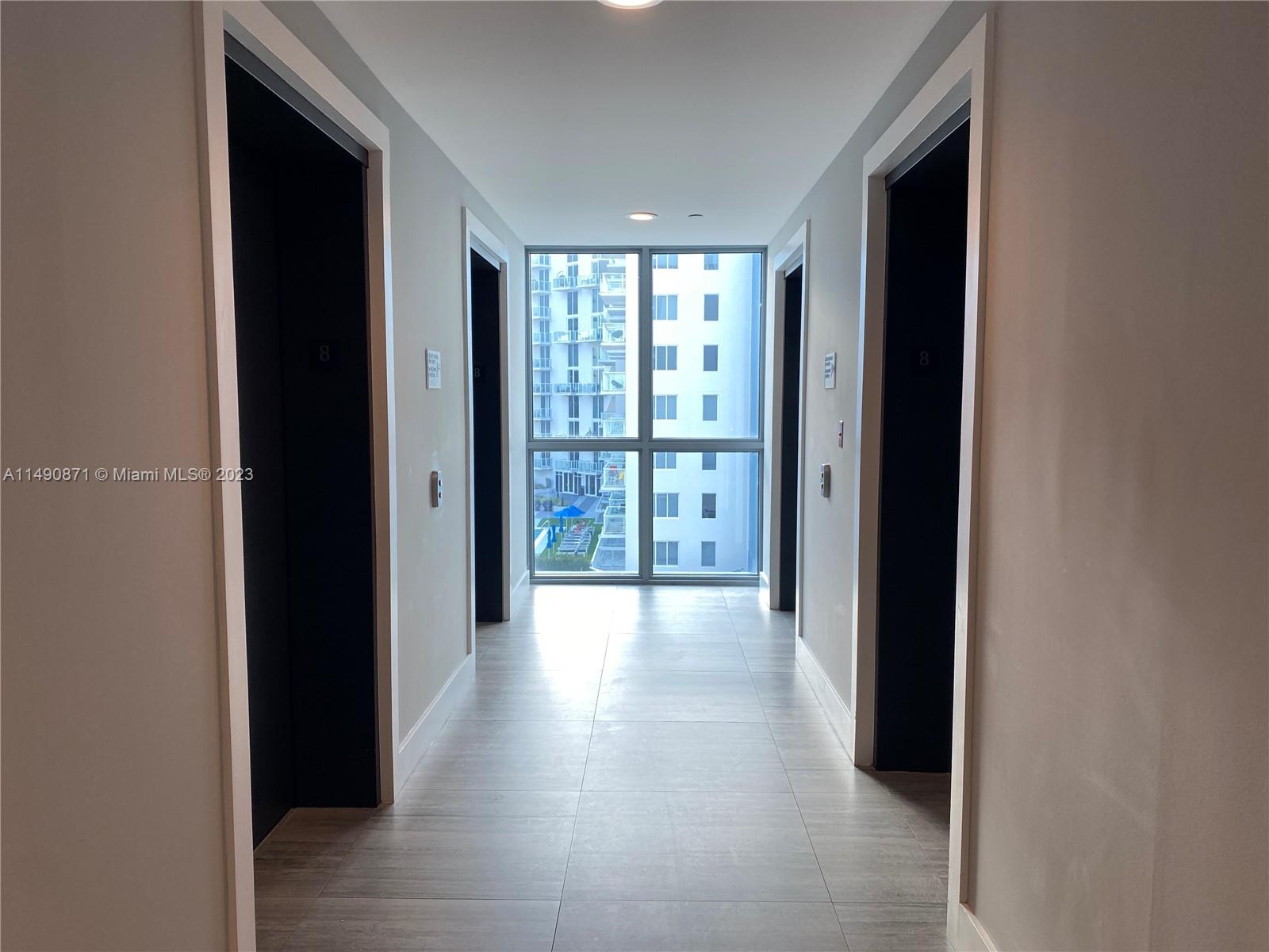 HOLLYWOOD STATION RES CON - Residential Lease
