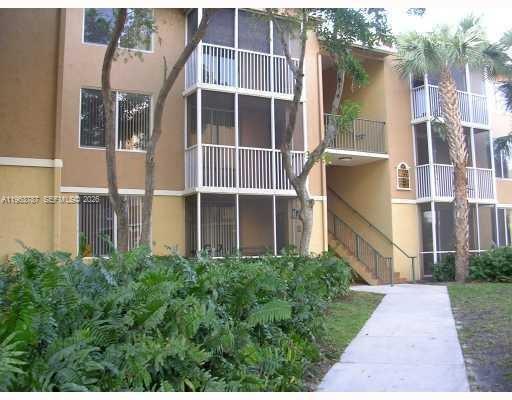GREAT UNIT 1/1 IN WINDWARD LAKES . CONDO OFFERS MANY AMENITIES SUCH AS GYM, POOL, PLAYGROUND, ETC. CLOSE TO SHOPPING CENTERS, RESTAURANTS AND MAJOR HIGHWAYS. UNIT IS SOLD WITH LEASE, TENANT TILL 8/17/26 PAYING $1600 MONTHLY. INVESTORS WELCOME!! NO RENTAL RESTRICTIONS, OK TO RENT, LOW MAINTENANCE FEES! SEE BROKER REMARKS FOR MORE INFO WHERE TO SEND OFFERS OR SHOWINGS. APPOINTMENTS 72 HS IN ADVANCE.