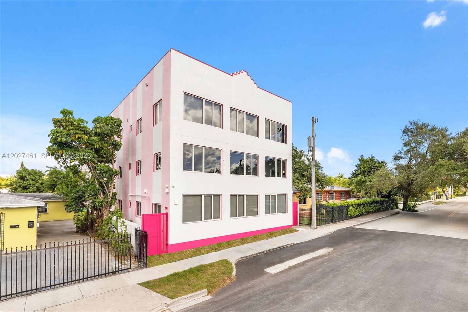 NORTHERN BLVD TRACK - Residential Lease