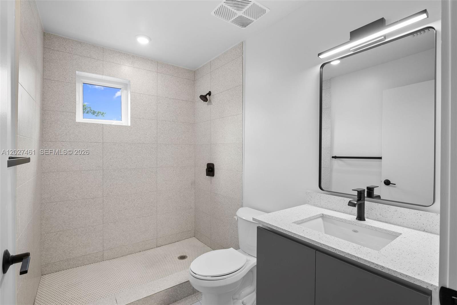 NORTHERN BLVD TRACK - Residential Lease