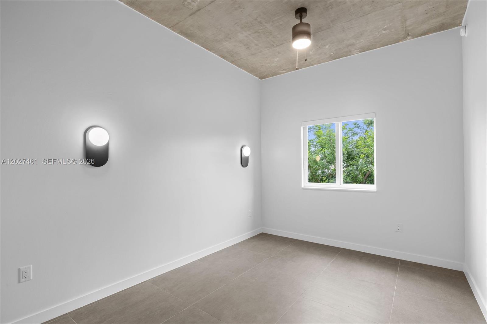 NORTHERN BLVD TRACK - Residential Lease