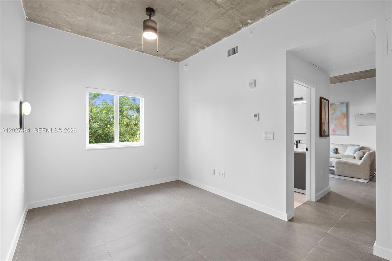NORTHERN BLVD TRACK - Residential Lease