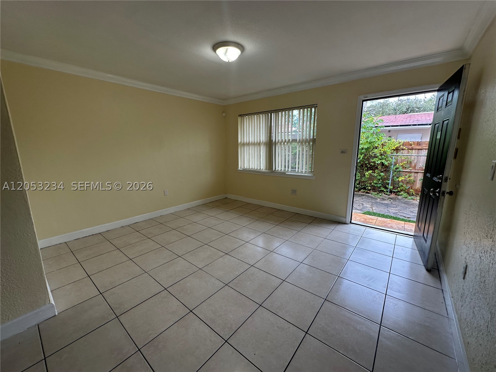 BAY VISTA PARK - Residential Lease