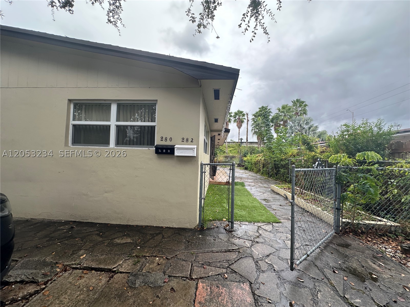 BAY VISTA PARK - Residential Lease