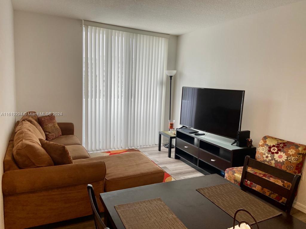 PARKVIEW AT BRICKELL COND - Residential Lease