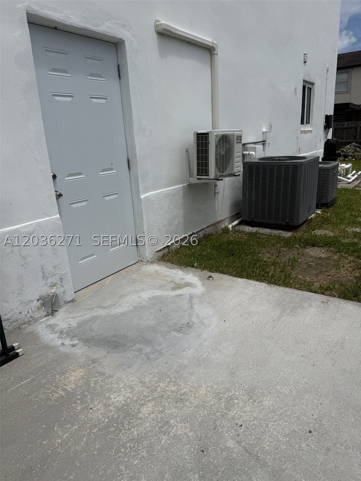 BRAND NEW STUDIO FOR A PERSON; NEGOTIABLE FOR A COUPLE. JUST READY TO MOVE IN. CALL THIS PLACE HOME.