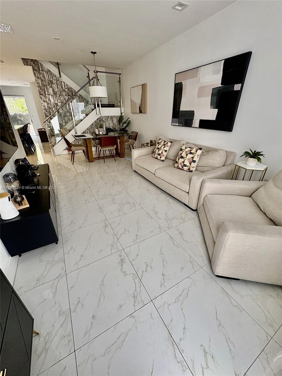 DORAL PALMS NORTH - Residential