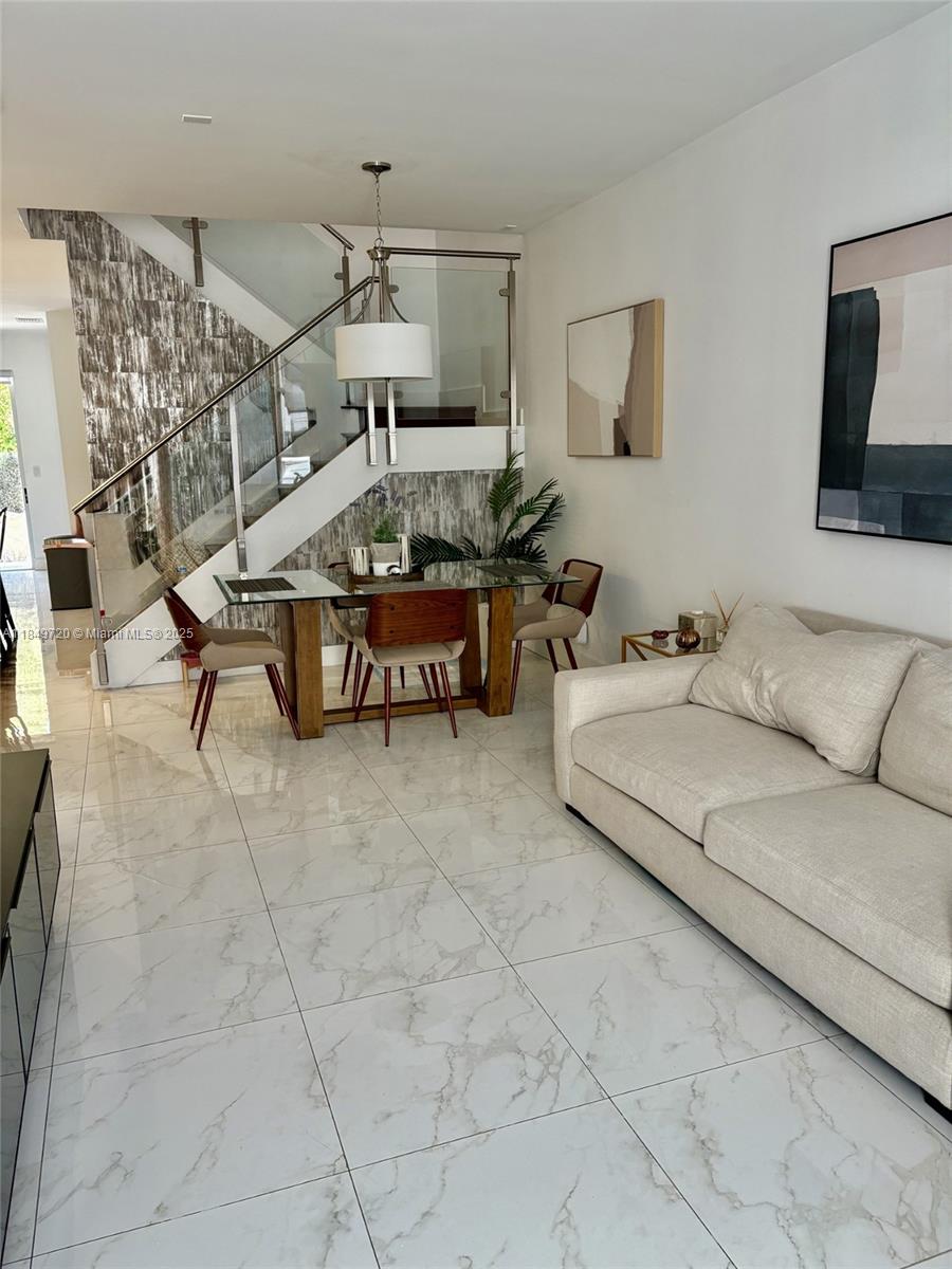 DORAL PALMS NORTH - Residential
