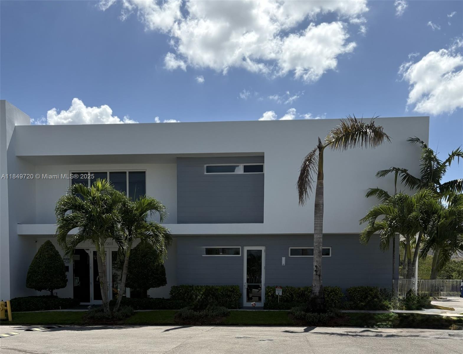DORAL PALMS NORTH - Residential