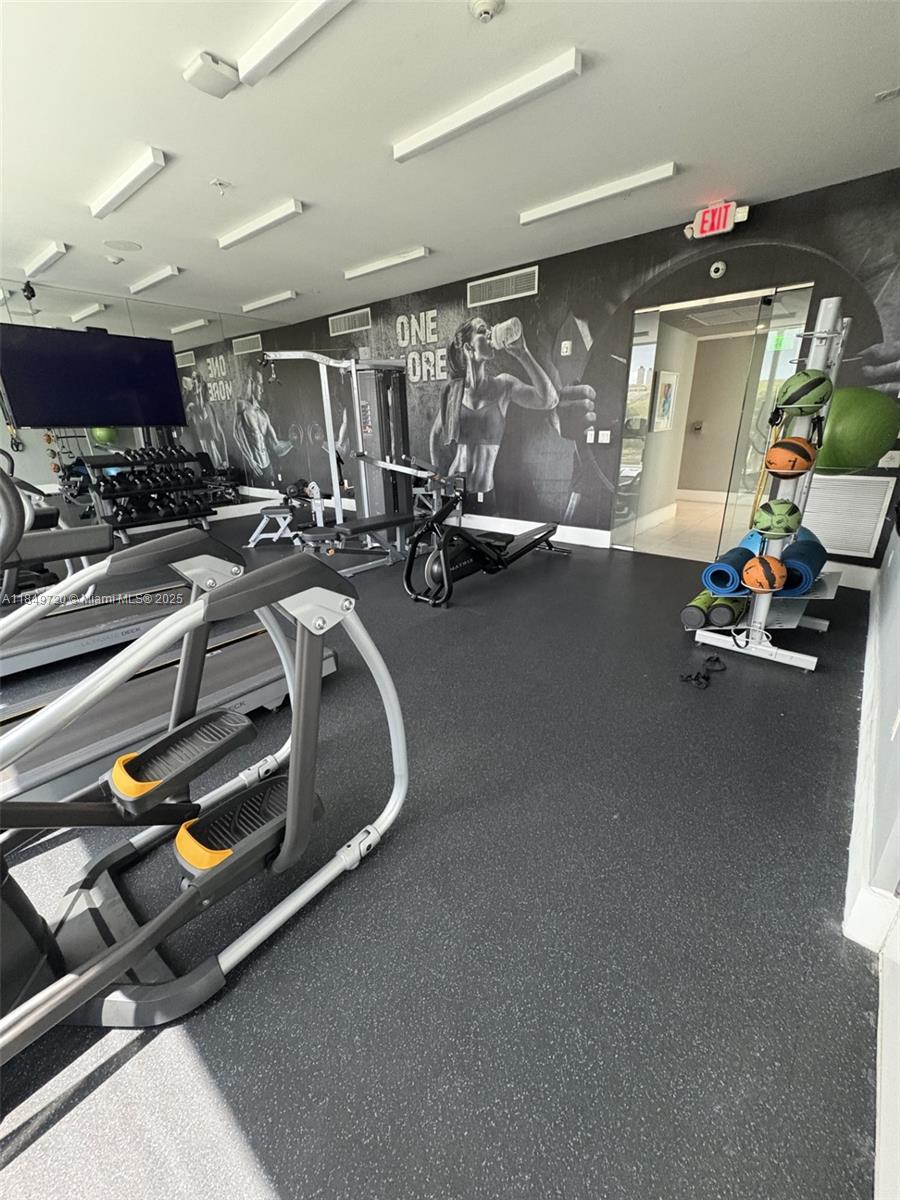 DORAL PALMS NORTH - Residential