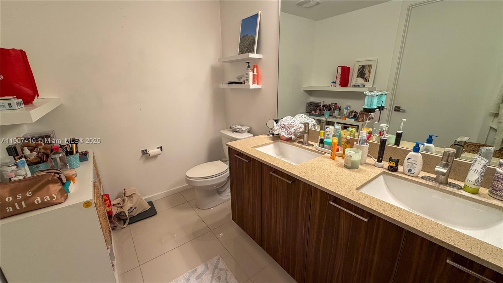 5252 PASEO CONDO - Residential Lease