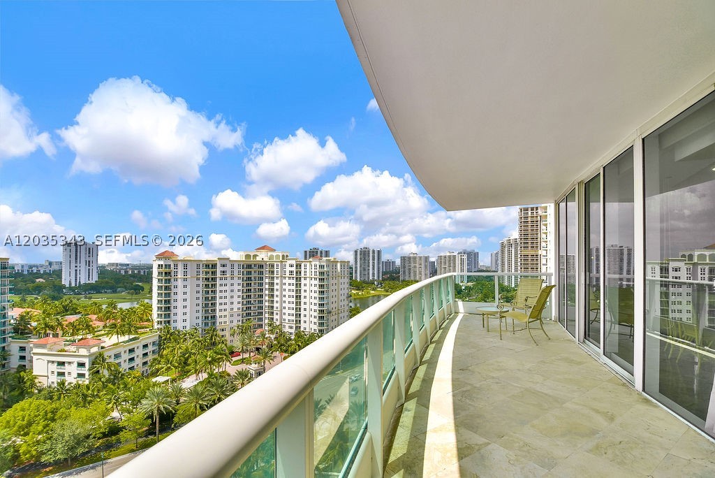 TOWERS OF PORTO VITA-SOUT - Residential