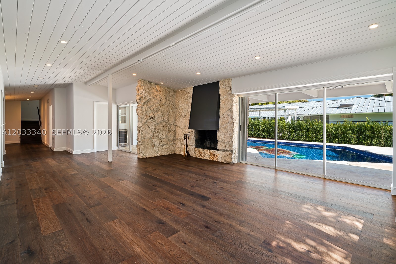 MASHTA ISLAND - Residential