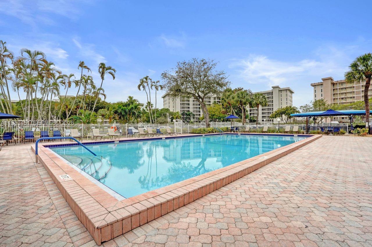 NO 22 PALM-AIRE COUNTRY C - Residential