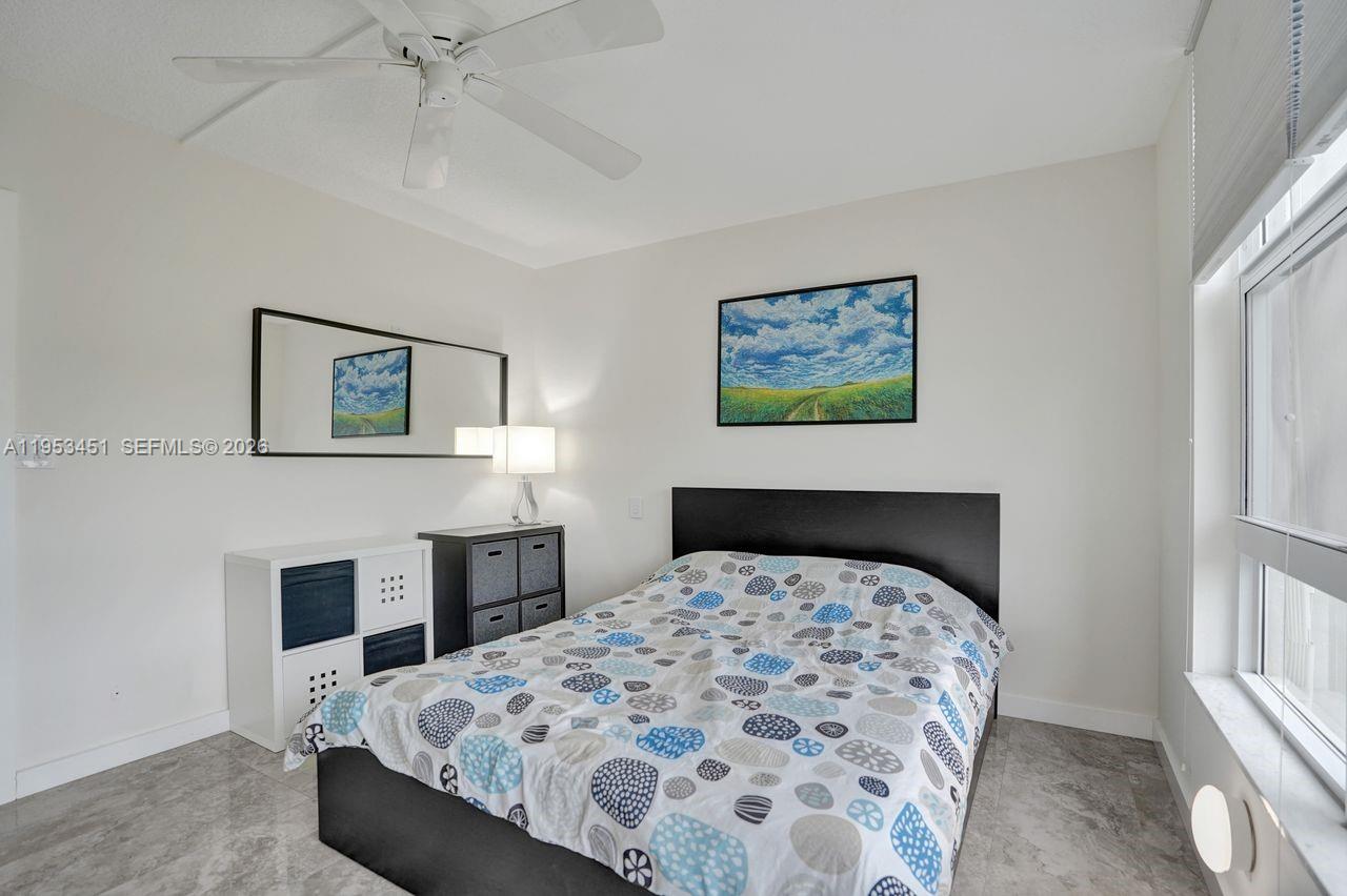 NO 22 PALM-AIRE COUNTRY C - Residential