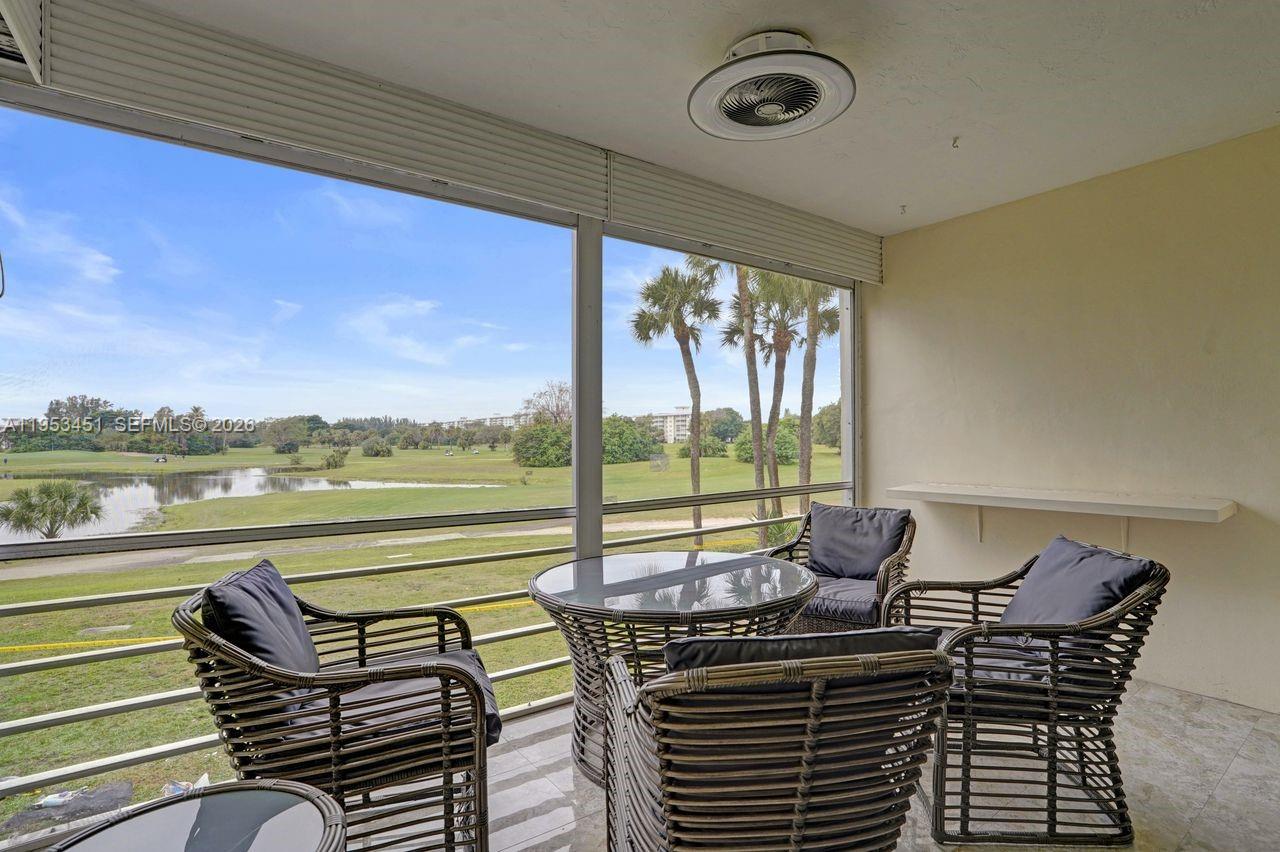 NO 22 PALM-AIRE COUNTRY C - Residential
