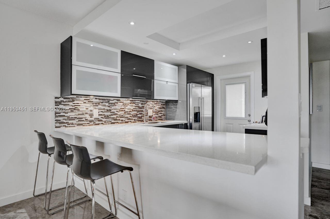NO 22 PALM-AIRE COUNTRY C - Residential