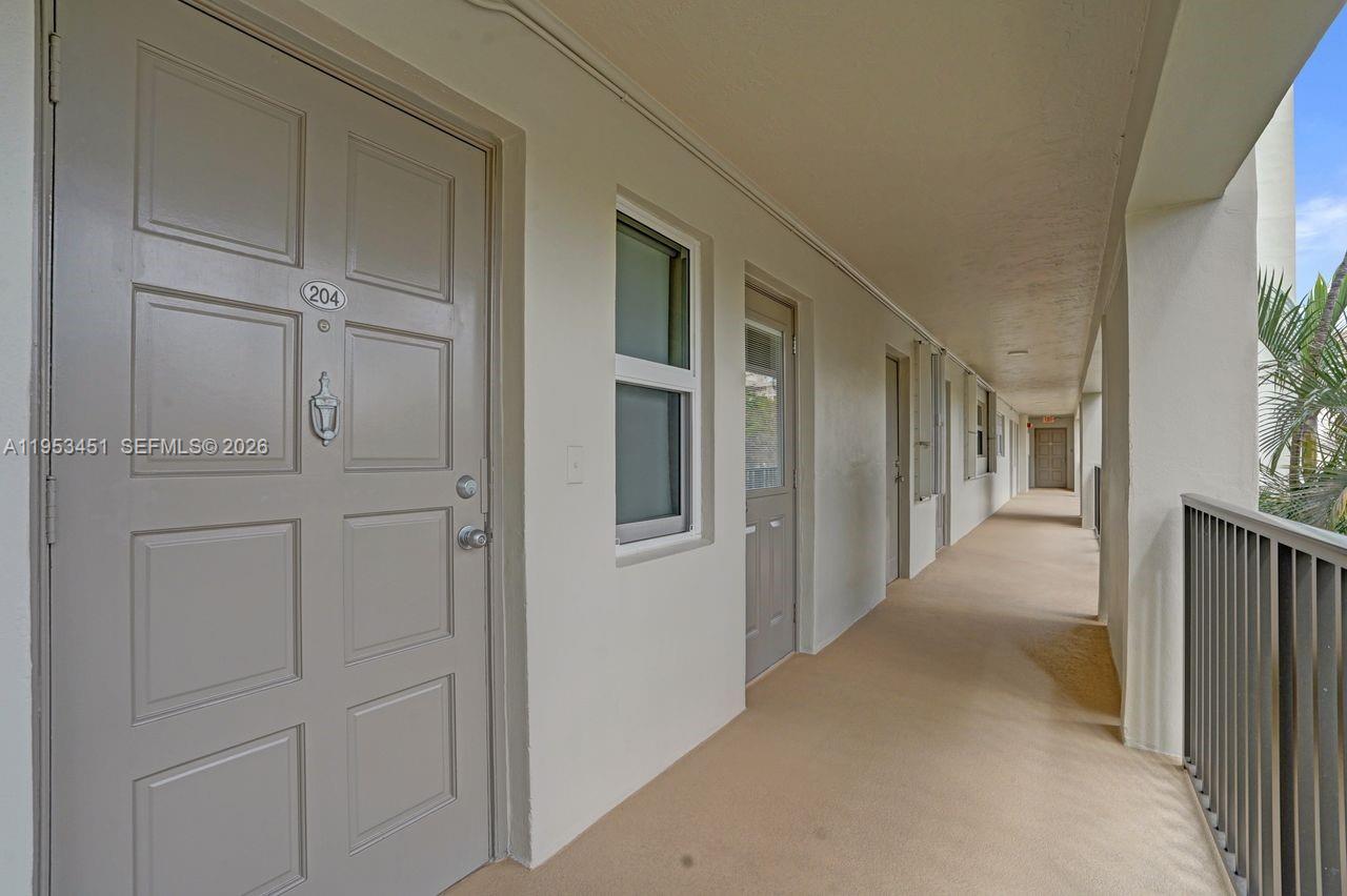 NO 22 PALM-AIRE COUNTRY C - Residential