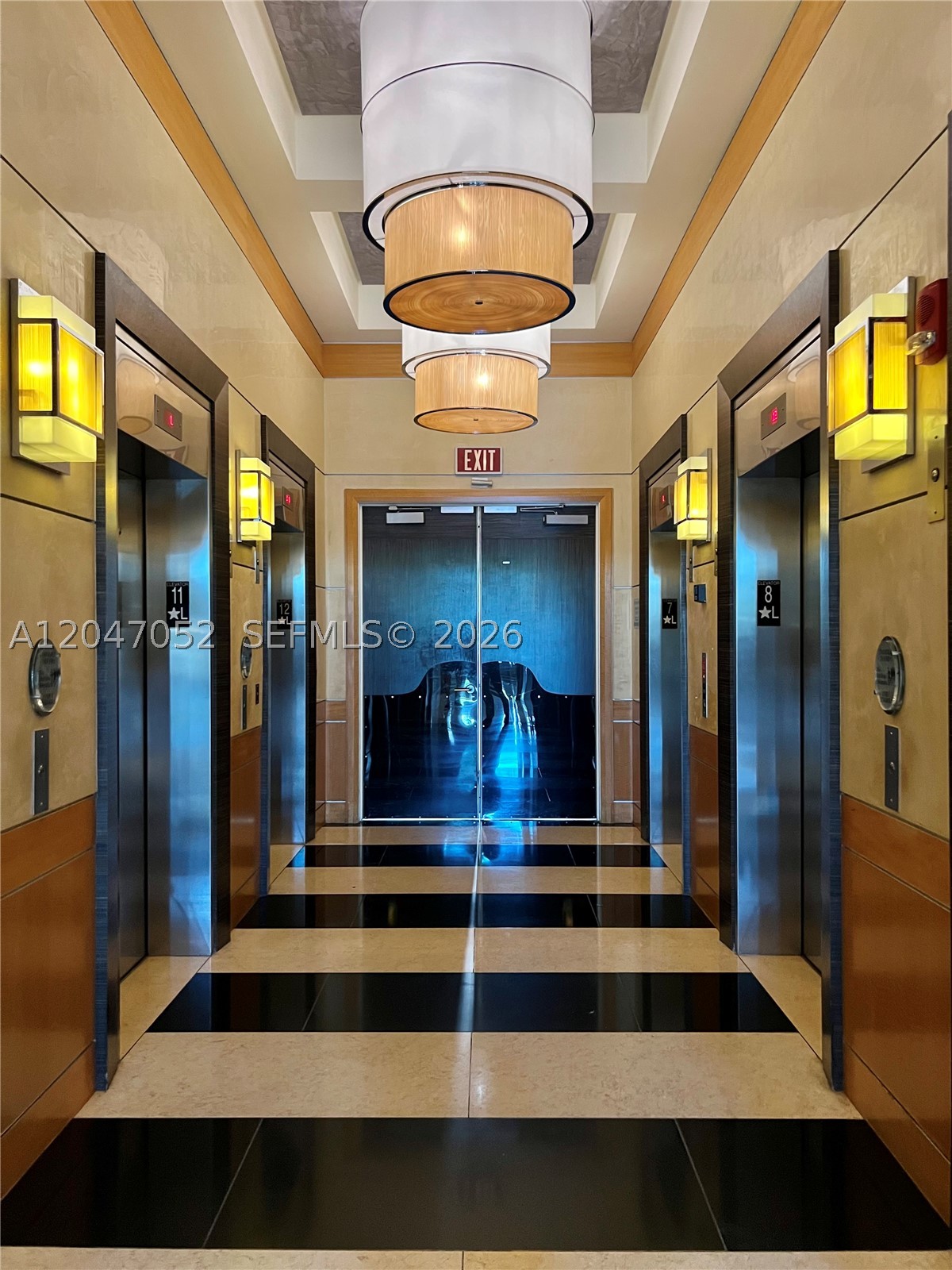 VIZCAYNE NORTH CONDO - Residential Lease