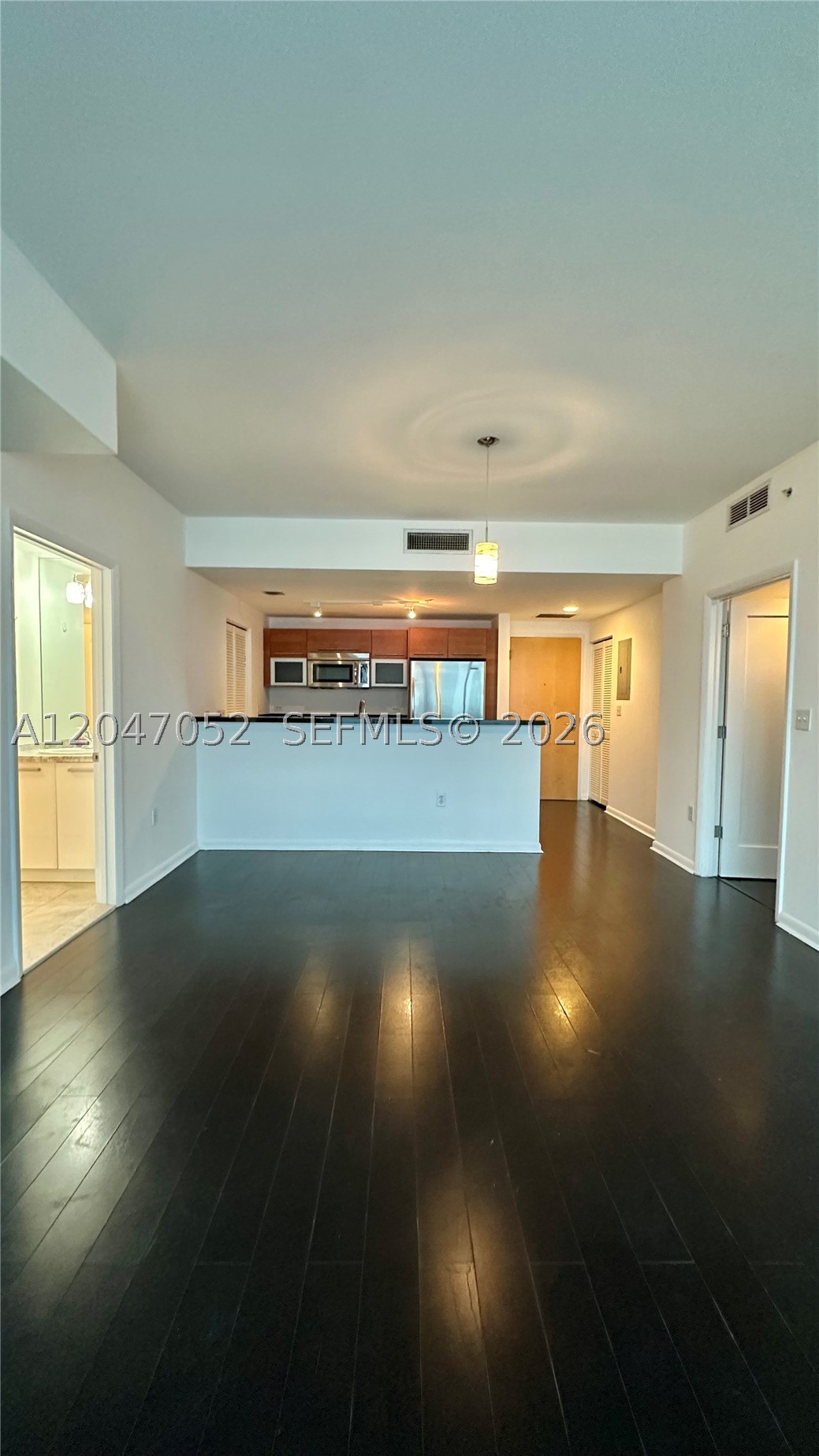 VIZCAYNE NORTH CONDO - Residential Lease