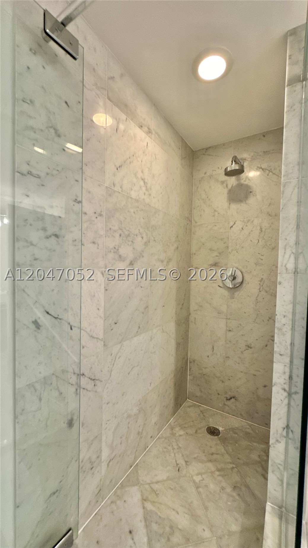 VIZCAYNE NORTH CONDO - Residential Lease