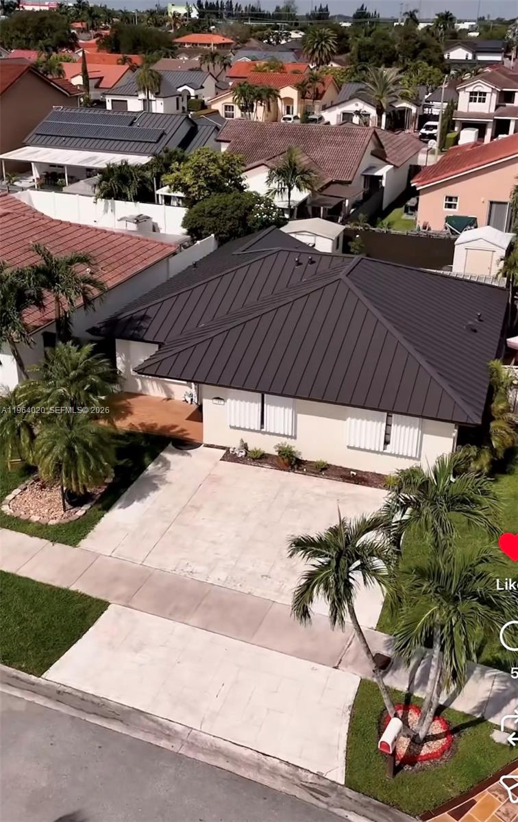 LEOMAR HOMES - Residential