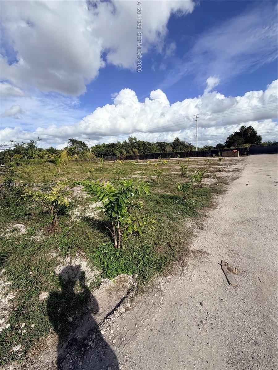 EVERGLADES LAND CO - Commercial Sale