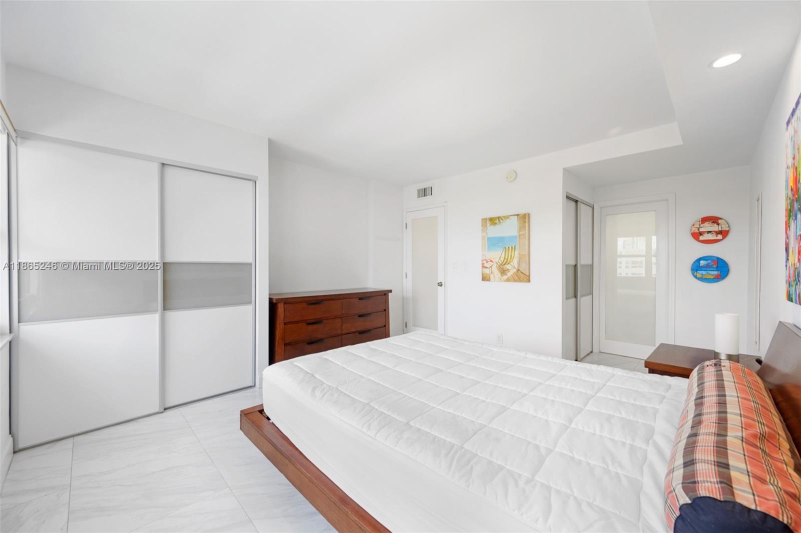 TIFFANY GARDENS NORTH CON - Residential Lease