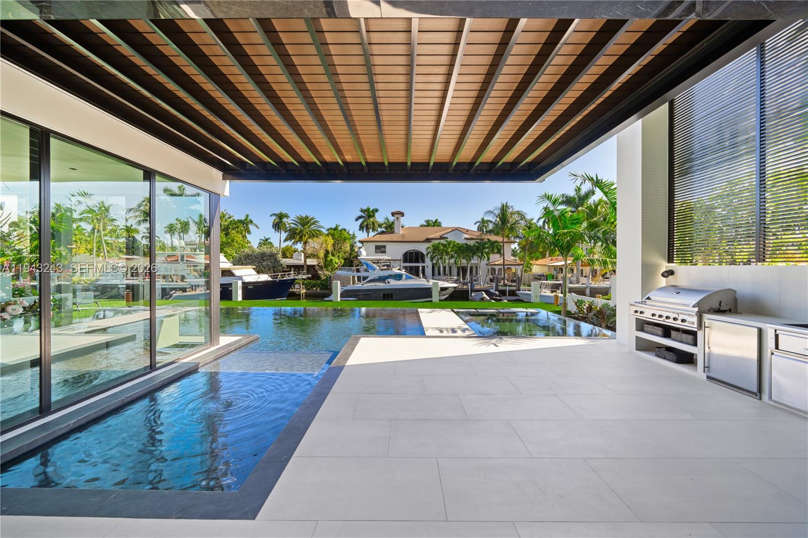 CORAL ISLES - Residential