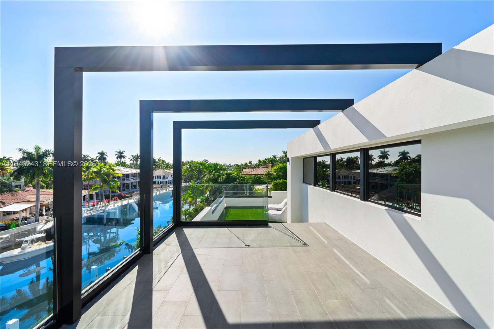 CORAL ISLES - Residential