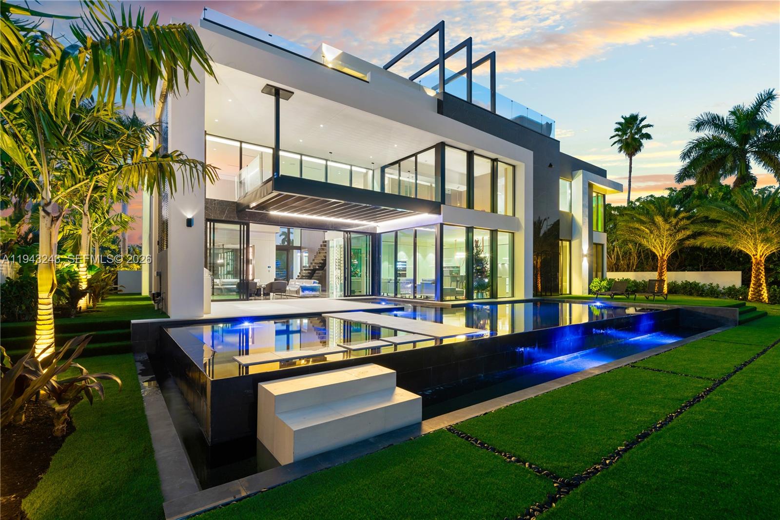 CORAL ISLES - Residential