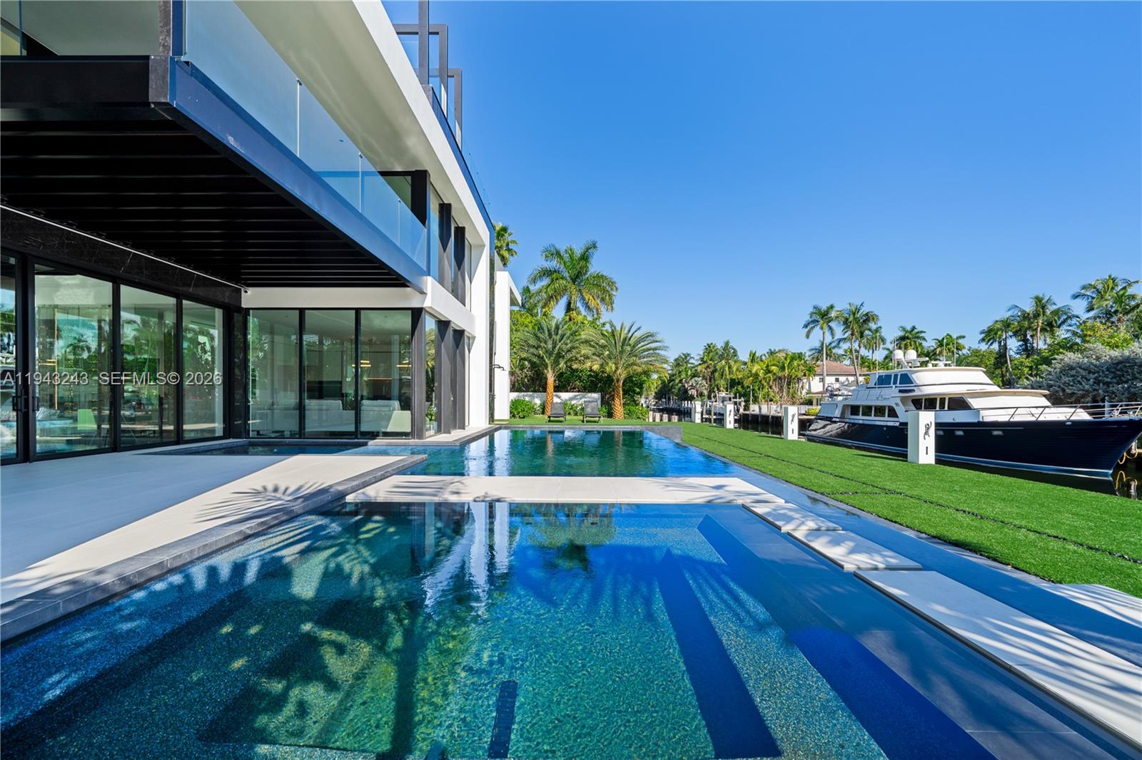 CORAL ISLES - Residential