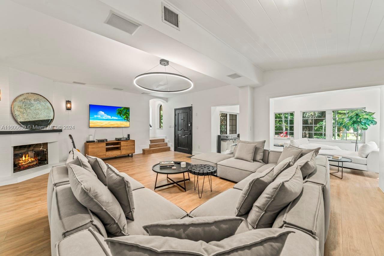 BAYSHORE REV - Residential Lease