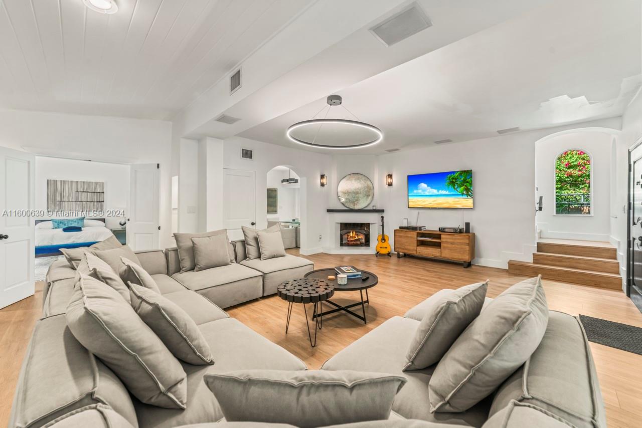 BAYSHORE REV - Residential Lease