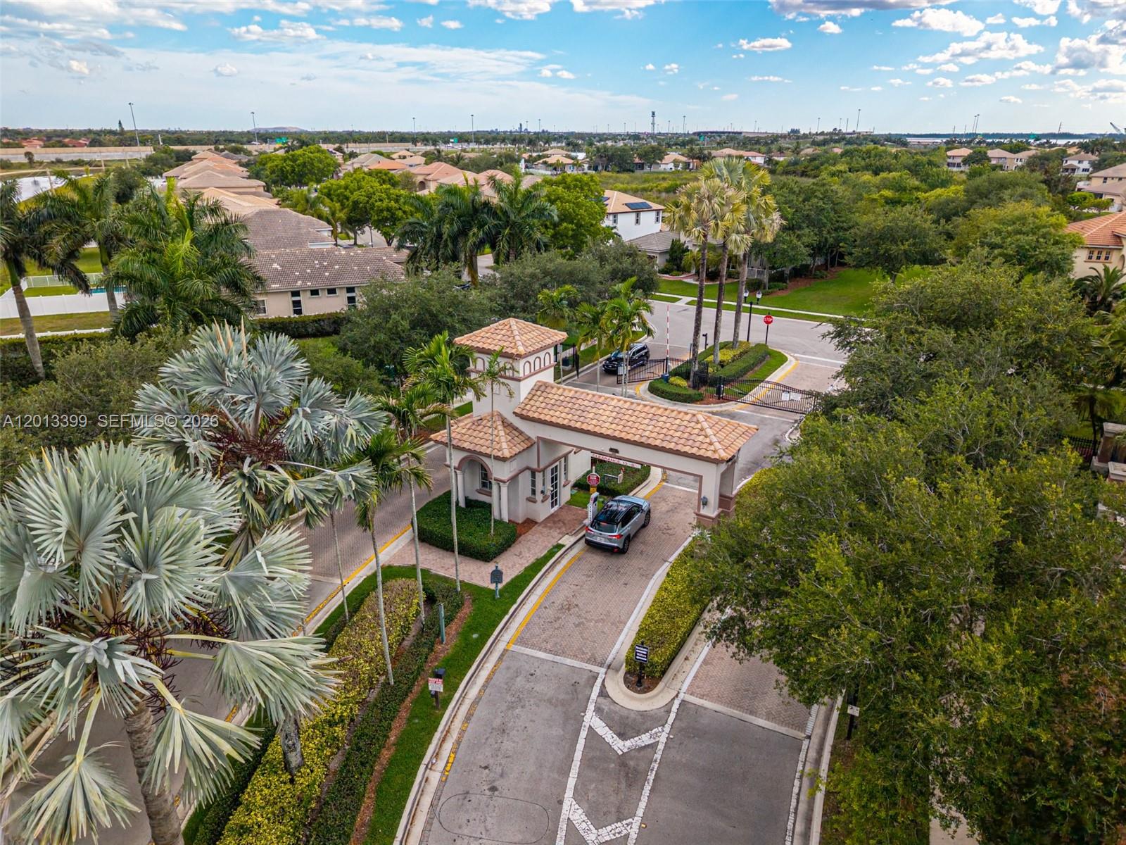 RESERVE AT HUNTINGTON 174 - Residential