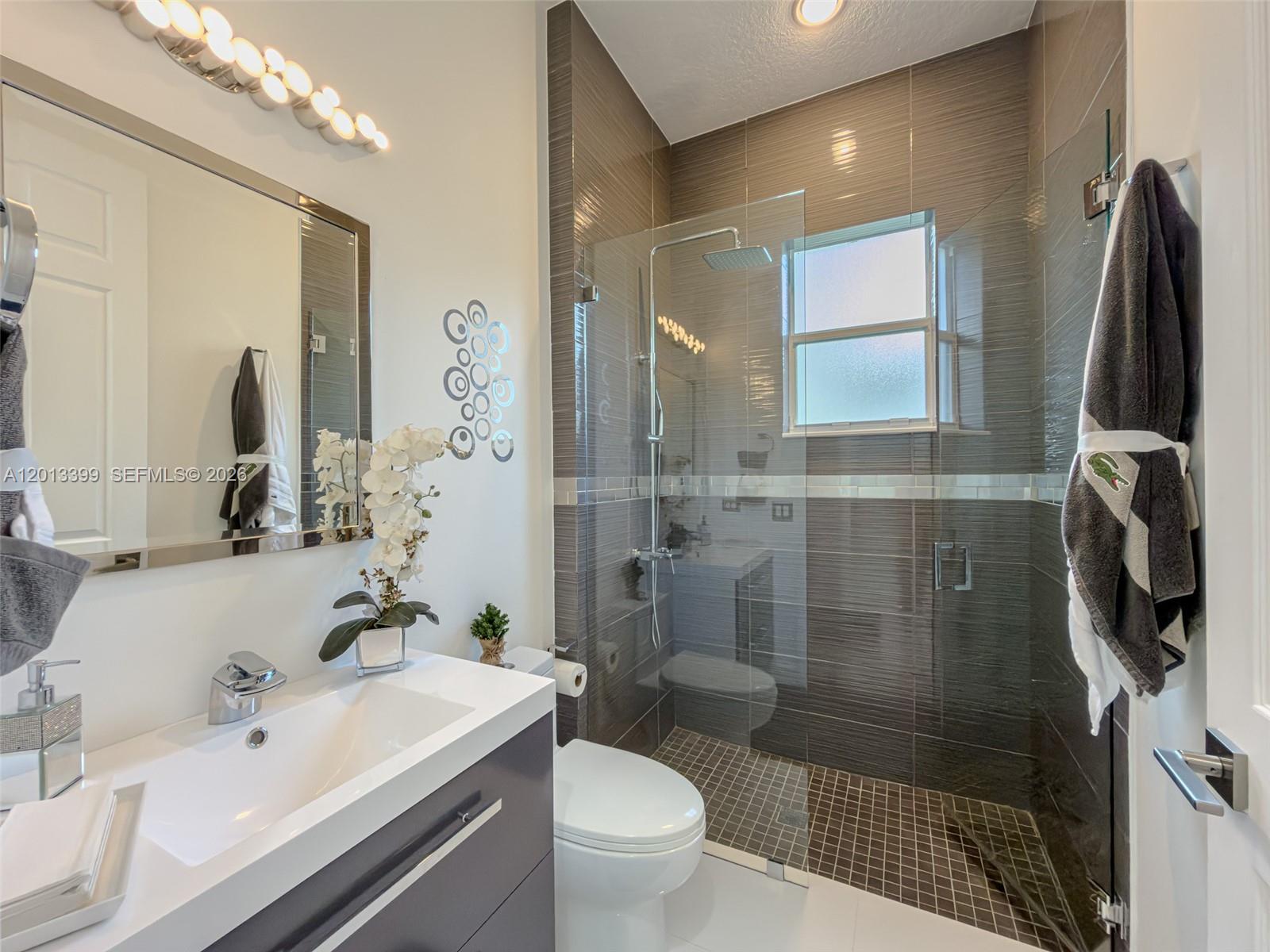 RESERVE AT HUNTINGTON 174 - Residential