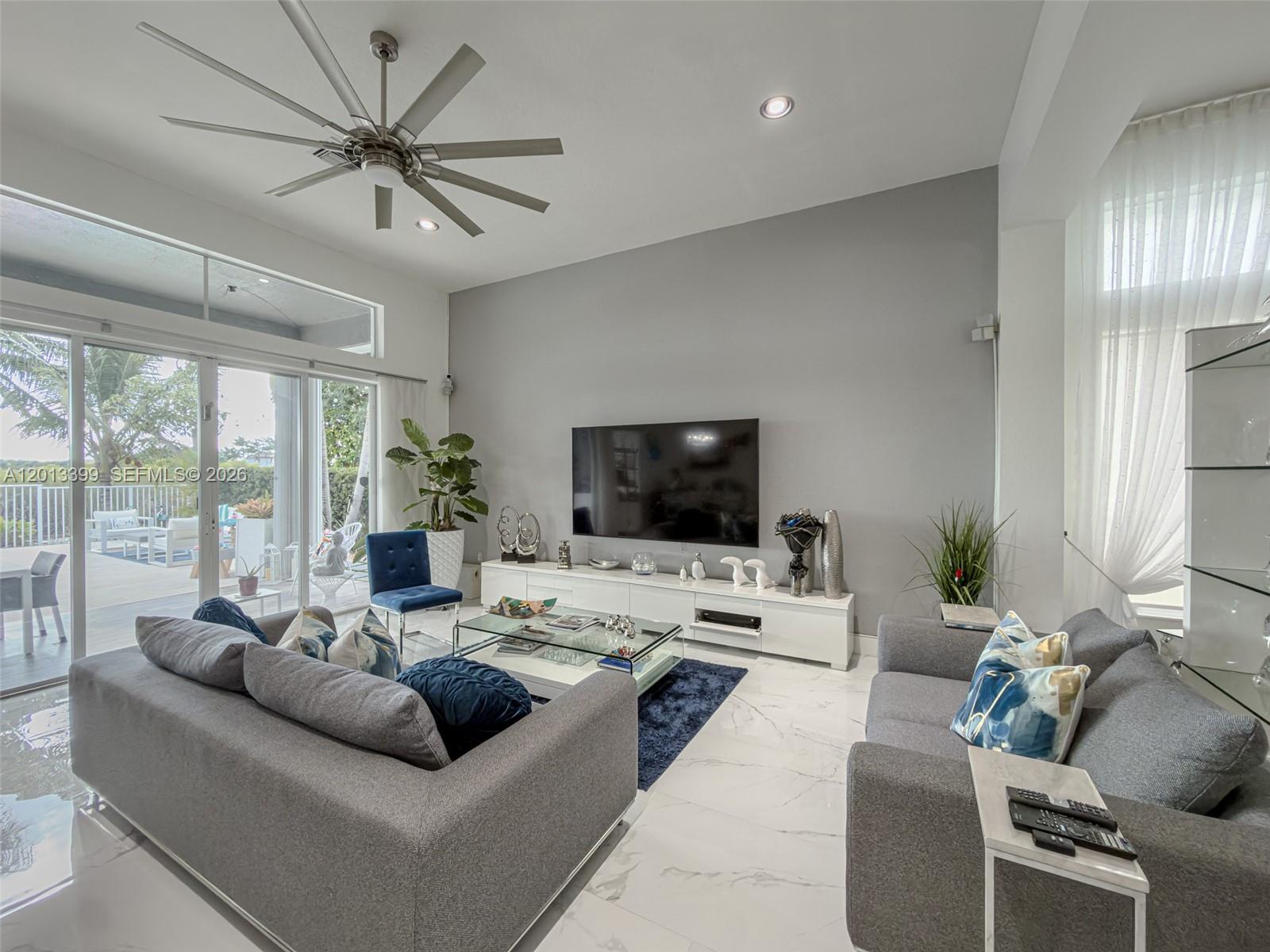 RESERVE AT HUNTINGTON 174 - Residential