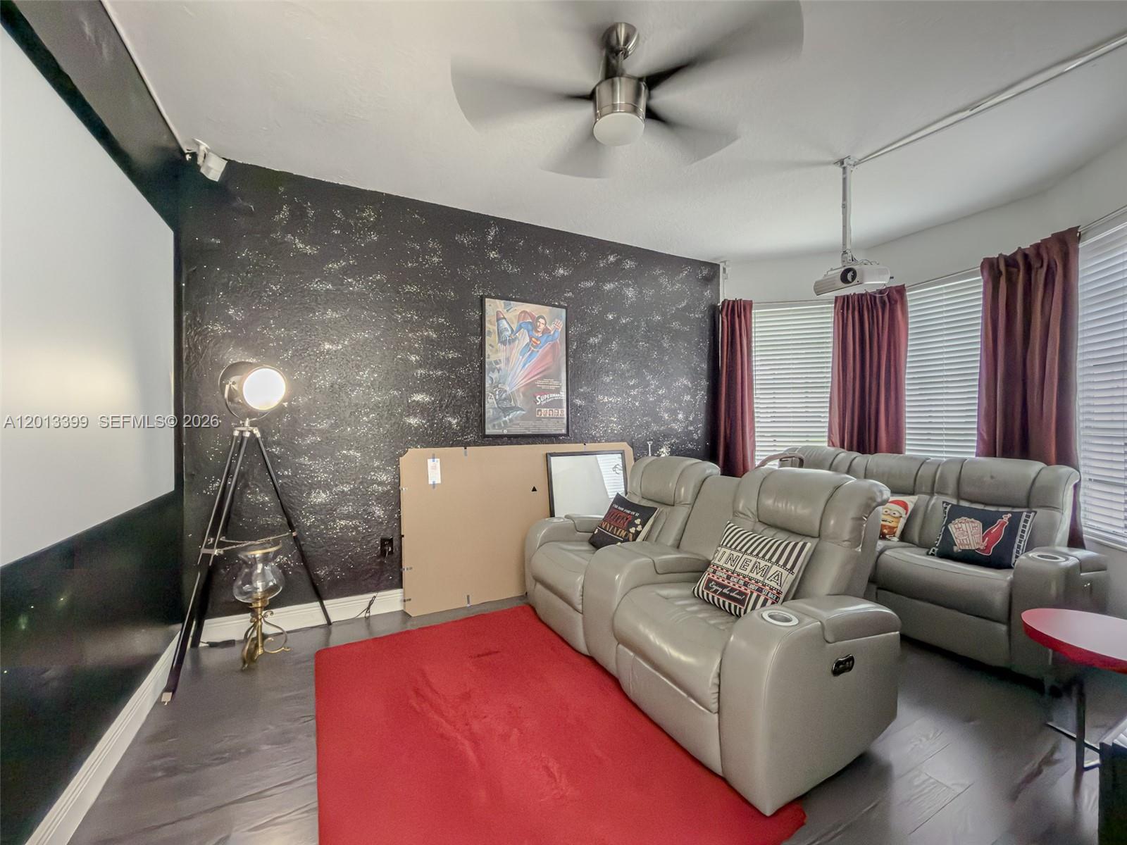 RESERVE AT HUNTINGTON 174 - Residential