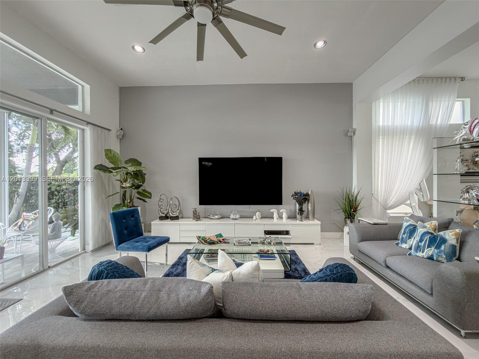 RESERVE AT HUNTINGTON 174 - Residential
