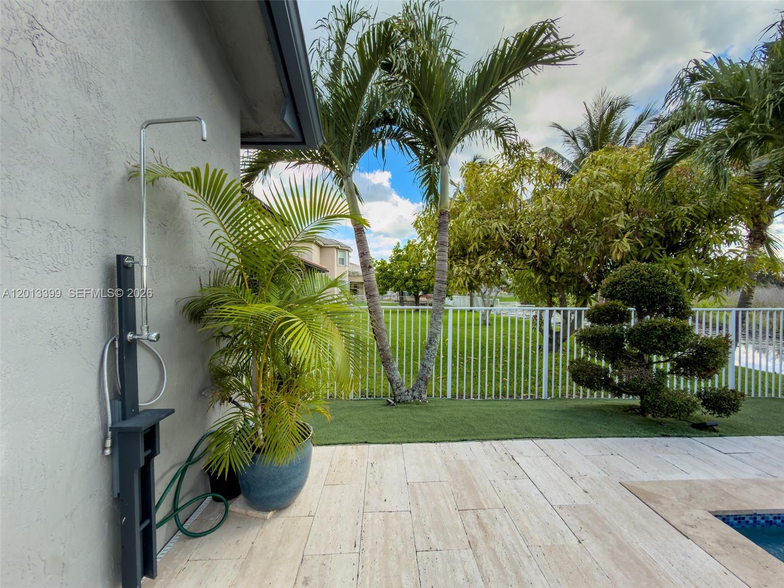 RESERVE AT HUNTINGTON 174 - Residential
