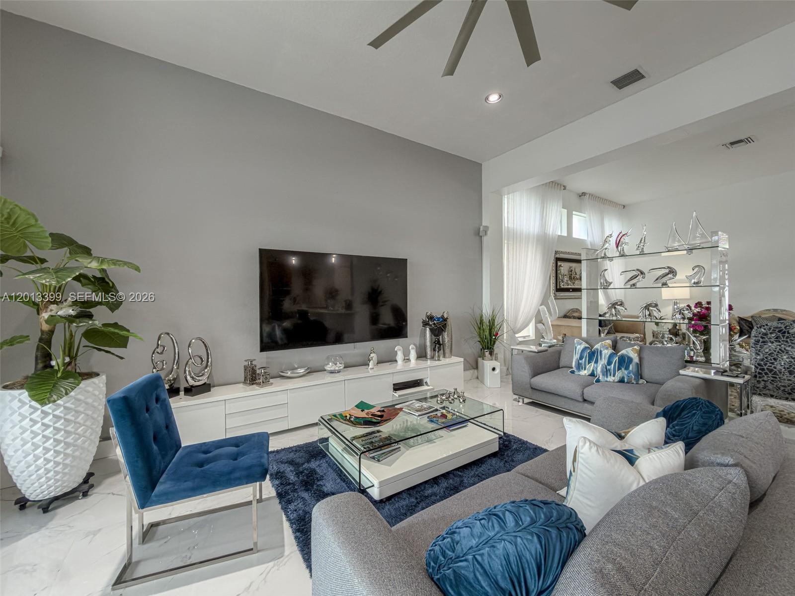 RESERVE AT HUNTINGTON 174 - Residential